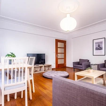 Magnificent Flat With Location In Sisli *