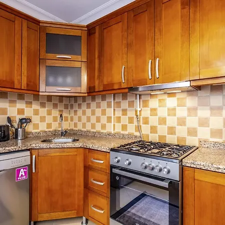 Magnificent Flat With Location In Sisli * Стамбул
